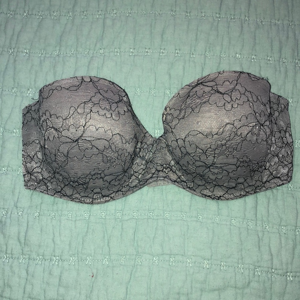 Strapless bra